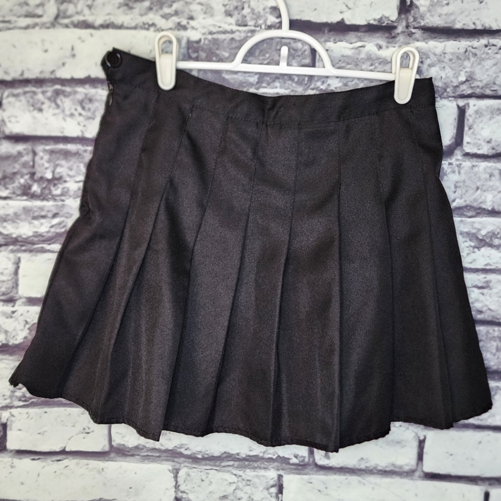 Black Pleated Short Skirt - S